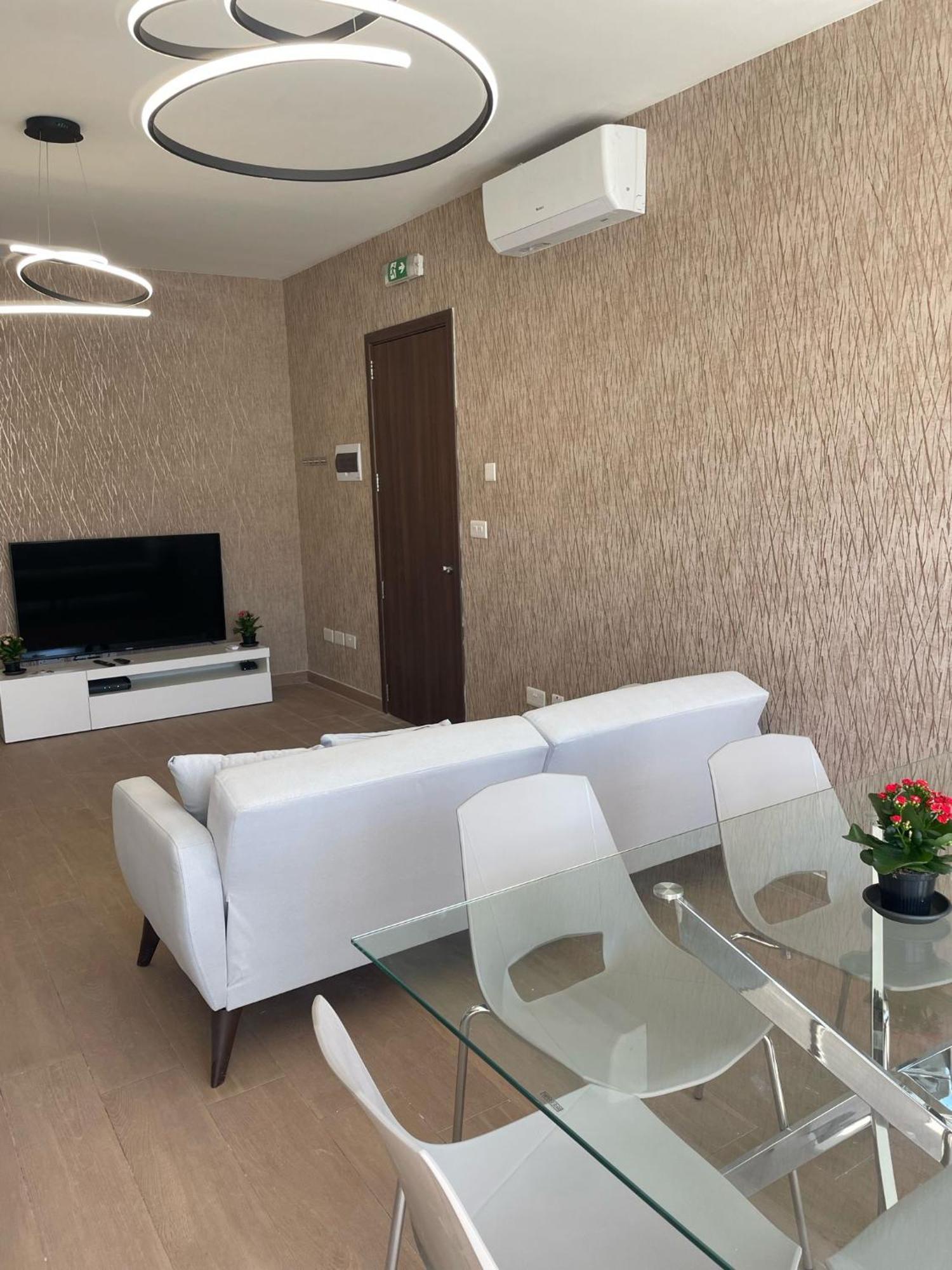 Three Bedroom Penthouse San Ġwann Εξωτερικό φωτογραφία